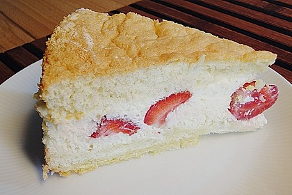 Erdbeertorte mit zarter Joghurtcreme 99