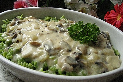 Spinatsp&auml;tzle in K&auml;se - Champignon - Sahneso&szlig;e 1