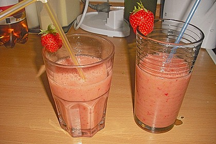 Erdbeershake ohne Milch 1