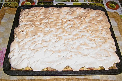 Rhabarberkuchen mit Baiser 14