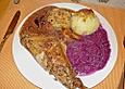 Kaninchen mit Backpflaumen