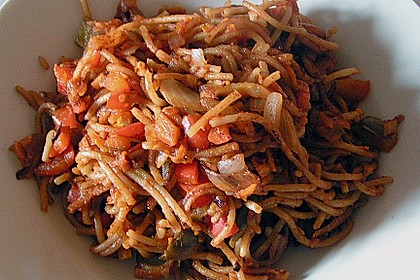 Asiatisch gebratene Nudeln süß - scharf, vegetarisch 18