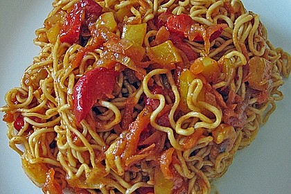 Asiatisch gebratene Nudeln süß - scharf, vegetarisch 4