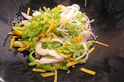 Asiatisch gebratene Nudeln süß - scharf, vegetarisch 14