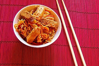 Asiatisch gebratene Nudeln süß - scharf, vegetarisch 3