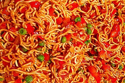 Asiatisch gebratene Nudeln süß - scharf, vegetarisch 30