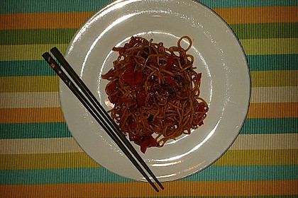 Asiatisch gebratene Nudeln süß - scharf, vegetarisch 21