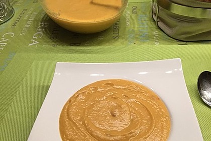 Süßkartoffel–Erdnuss-Suppe 33