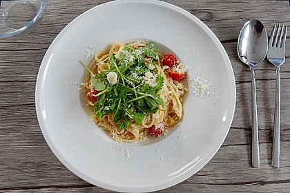 Tagliatelle in Weißwein Sahne mit Cocktailtomaten