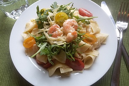 Tagliatelle in Weißwein Sahne mit Cocktailtomaten 2