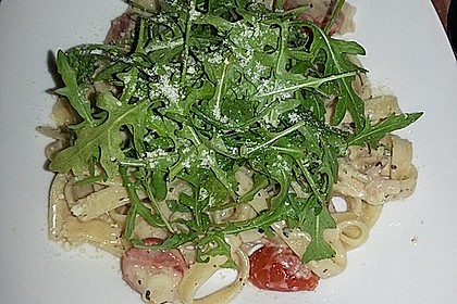 Tagliatelle in Weißwein Sahne mit Cocktailtomaten 6