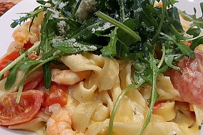 Tagliatelle in Weißwein Sahne mit Cocktailtomaten 7