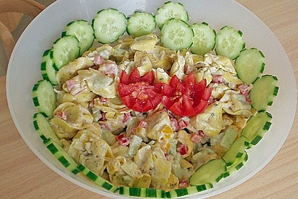 Tortellinisalat