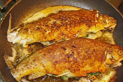 Forelle gebraten 12