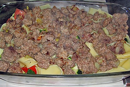 Chili - Tomaten - Zucchini - Nudelauflauf 3