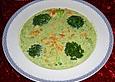 Brokkolicremesuppe mit ger&ouml;steten Mandeln