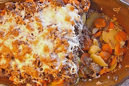 Hackfleisch - Kartoffel - Gem&uuml;se - Auflauf