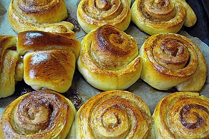 Zimt - Hefe Schnecken 5