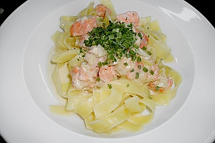 Penne mit cremiger Lachssauce 6