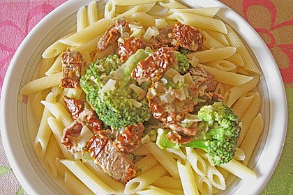 Brokkoli - Pasta mit getrockneten Tomaten 2