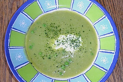 Gr&uuml;ne Erbsensuppe