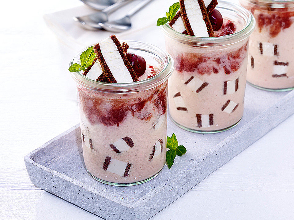 Kirsch-Mousse mit Milch-Schnitte® (Rezept mit Bild) | Chefkoch.de