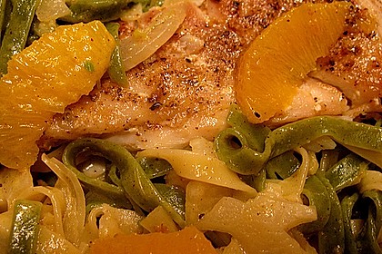 Tagliatelle an Orangen-Fenchel-Sauce mit gebratenen Kabeljaufiletstücken 17