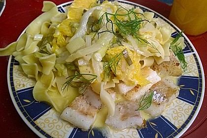 Tagliatelle an Orangen-Fenchel-Sauce mit gebratenen Kabeljaufiletstücken 11