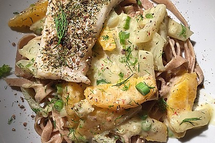 Tagliatelle an Orangen-Fenchel-Sauce mit gebratenen Kabeljaufiletstücken 12