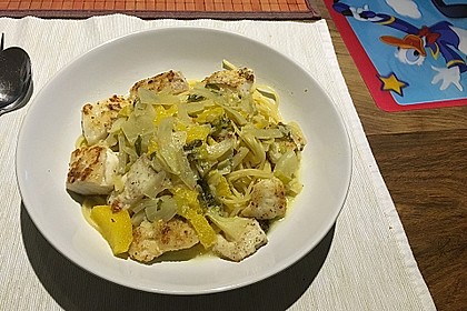 Tagliatelle an Orangen-Fenchel-Sauce mit gebratenen Kabeljaufiletstücken 14