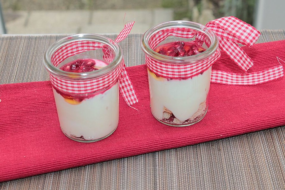 Griechischer Joghurt-Honig-Granatapfel-Dessert (Rezept mit Bild ...