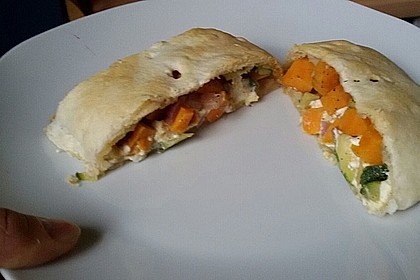 Zucchini-Feta-Strudel 11