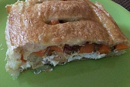 Zucchini-Feta-Strudel 12