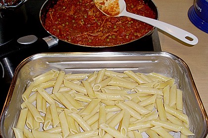Nudelauflauf italienischer Art, scharf 18