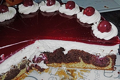 Rotkäppchen Torte 33