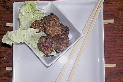Asiatisch angehauchte Hackb&auml;llchen