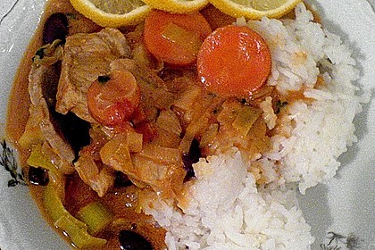 Afrikanischer Erdnusstopf 16