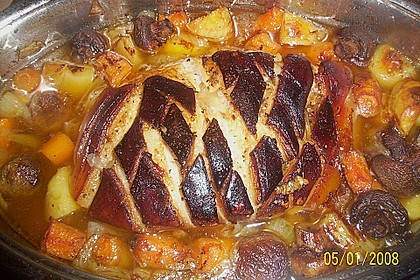 Schweinekrustenbraten in Zwiebel - Bier - Sauce 11