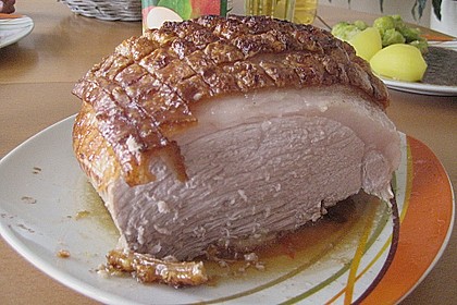 Schweinekrustenbraten in Zwiebel - Bier - Sauce 6
