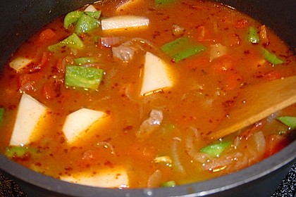 Echte Gulaschsuppe 41