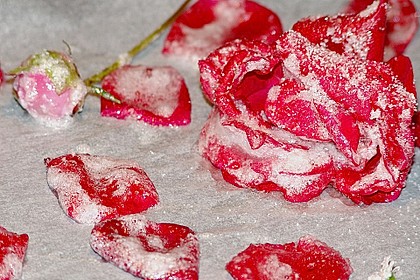Kandierte Rosenbl&auml;tter 1