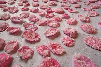 Kandierte Rosenbl&auml;tter 6