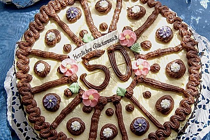 Buttercremetorte von Oma 20