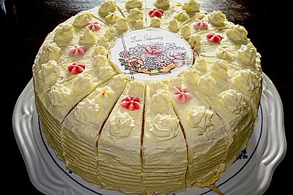 Buttercremetorte von Oma 23