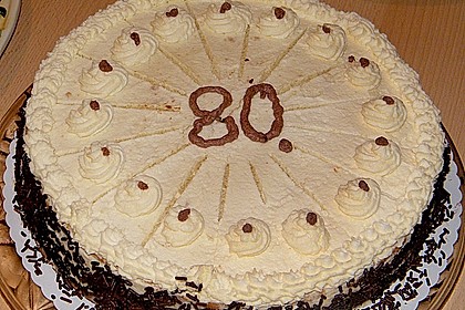 Buttercremetorte von Oma 24
