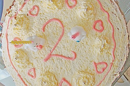 Buttercremetorte von Oma 25