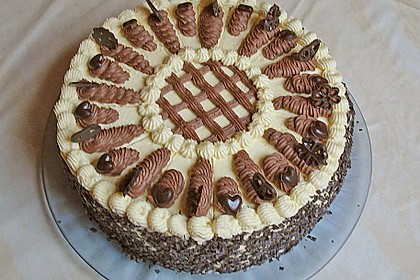 Buttercremetorte von Oma 30