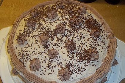 Buttercremetorte von Oma 52