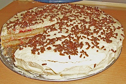 Buttercremetorte von Oma 11