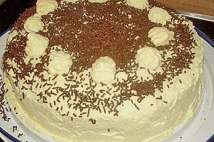 Buttercremetorte von Oma 12